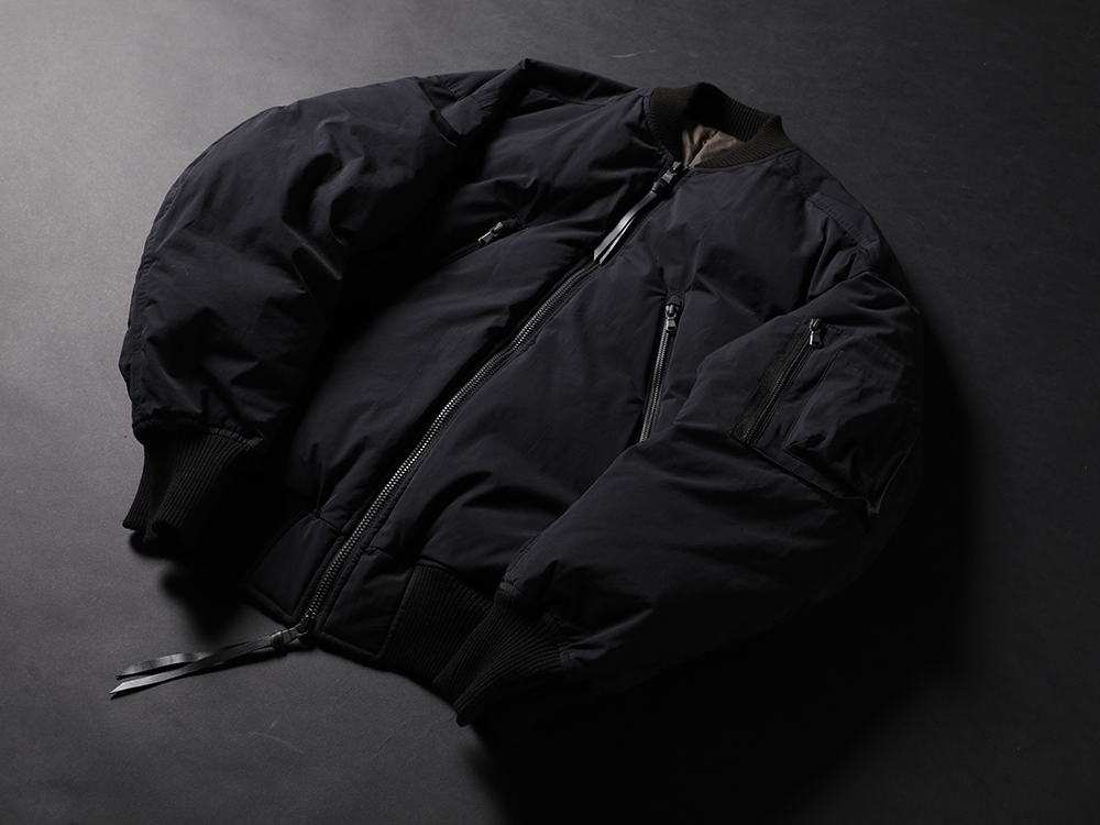 ザ ヴィリディアン 2022-23AW ブランドならではの機能性とミリタリーデザインが落とし込まれたボンバージャケット - ダウンとMA-1が合成された冬のメインアウター - VI-3507-06(ダウン ボンバージャケット) - 1-001