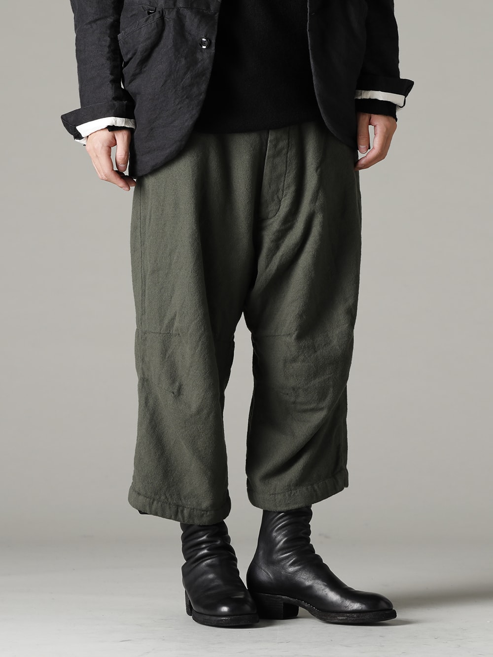 GARMENT REPRODUCTION OF WORKERS(ガーメント リプロダクション オブ ワーカース) 22-23AW(秋冬) アーサー パンツ ウール ブラック & オリーブ 4-002