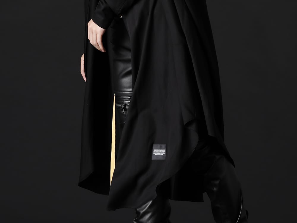 ユリウス 2022-23AW - ブランドらしいドレープ感とグラフィックデザイン - 807SHM3(レーヨンギャバ ローブシャツ) - 2-006