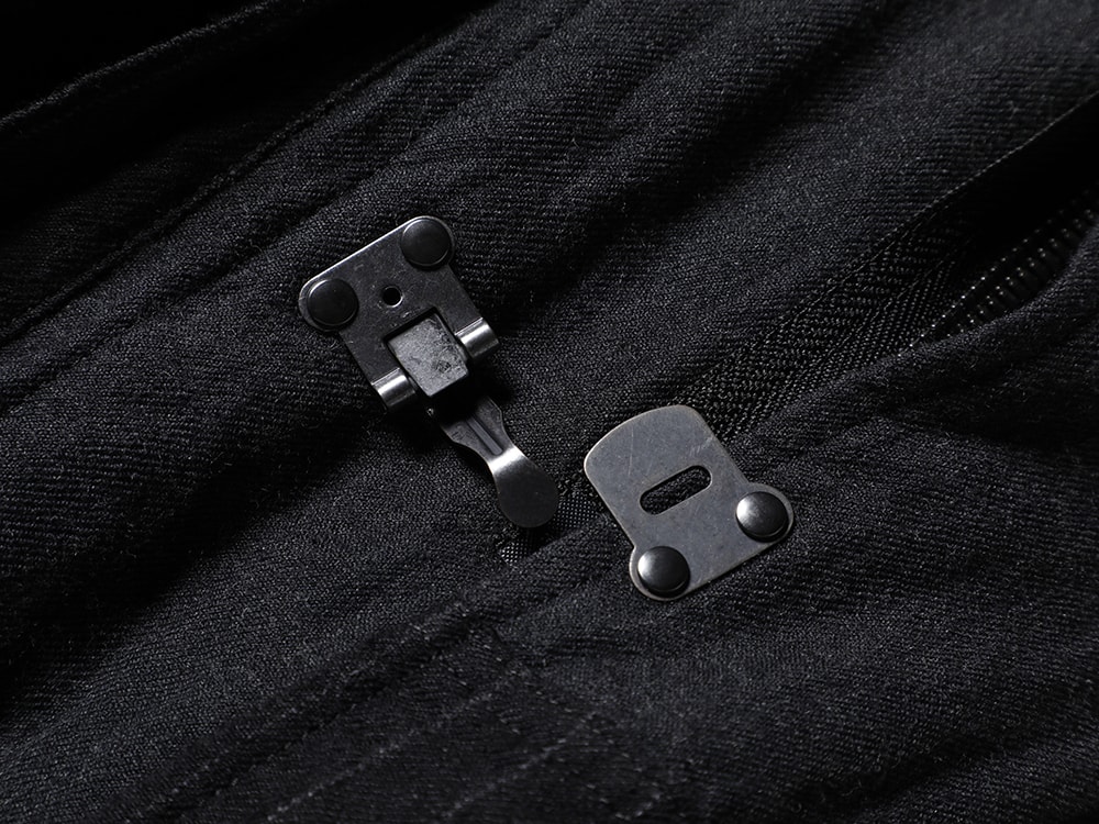 The Viridi-anne(ザ ヴィリジアン) 22-23AW(秋冬) デザインにイメージは[戦争しないミリタリーな感じ] - VI-3515-06 ウール/リネン コンビネーションコート 1-002