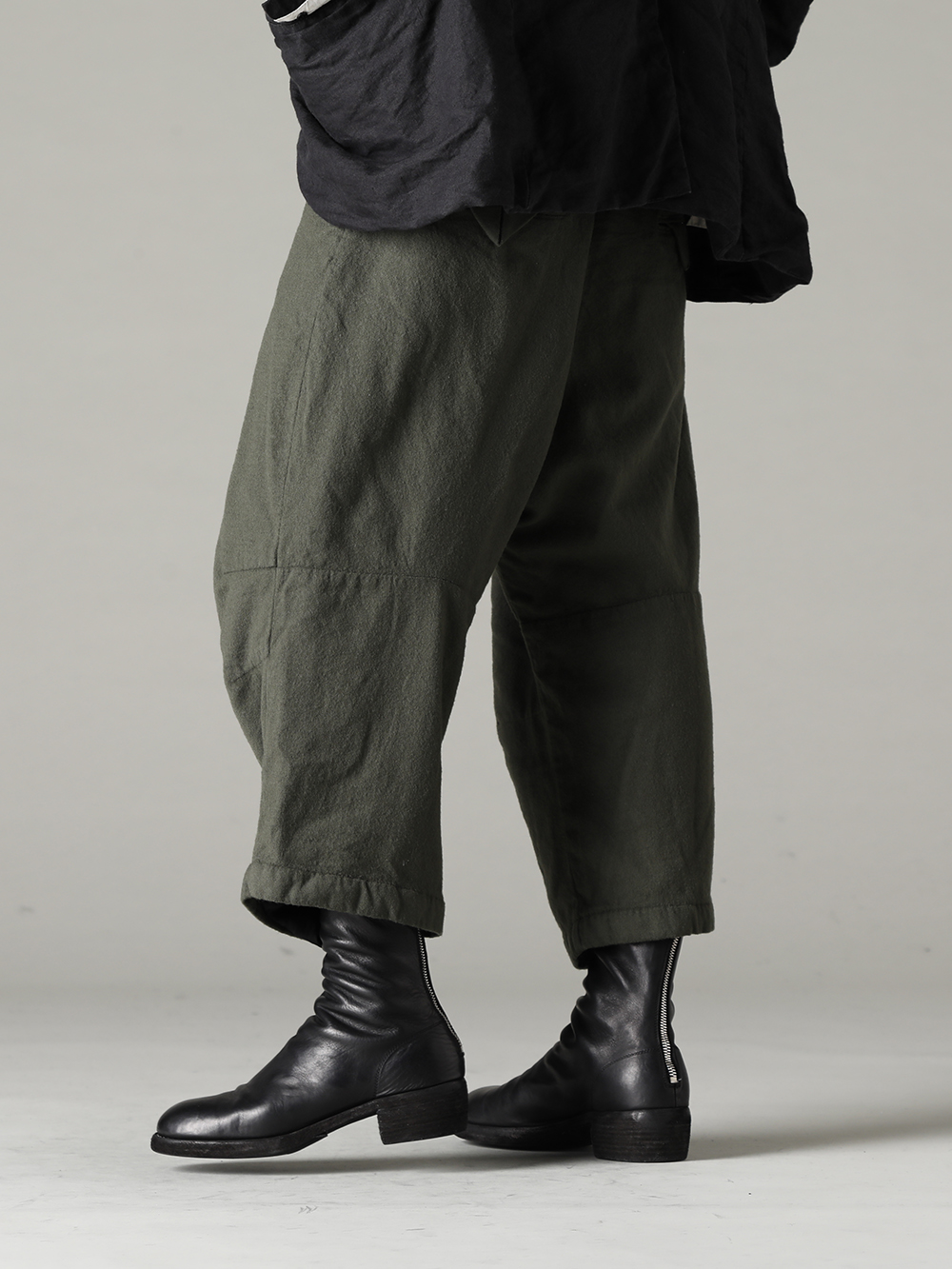 Garment Reproduction of Workers 22-23AW: Wool Arthur Pants Style