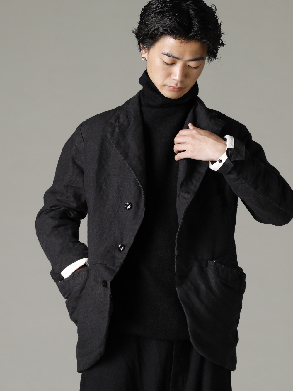 GARMENT REPRODUCTION OF WORKERS(ガーメント リプロダクション オブ ワーカース) 22-23AW(秋冬) 裏地を見せた程良い着こなしのアクセント - Vincent-Jacket-Washi-Black ビンセント ジャケット 和紙 ブラック - TTC-swcm-blk コットンボトルネック ブラック 3-005
