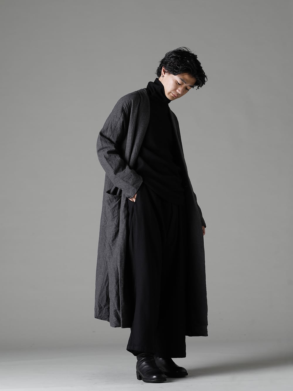 GARMENT REPRODUCTION OF WORKERS 22-23AW A fusion of modern tastes and classic patterns.  - Berger-Coat-Shawl-Collar-Nel-Black Berger Coat Shawl Collar Nel Black - TTW-wn Wool Bottle Neck Knit Black - Bretagne-pants-Long-Wool-Black Bretagne pants Long Wool Black - 788Z_H Back Zip Boots Double Sole - Horse Full Grain Leather 2-005