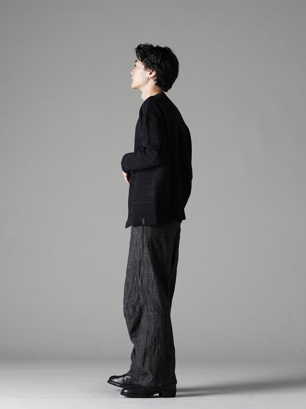 KLASICA(クラシカ) 22-23AW(秋冬)  11月からの主役級アイテム：ミドルゲージニット -   22C-69PO-TRANSIT-Shadow テク コンバージョン リラックス フィット 7G ニット シャドー - UP026-354G バギー 5 ポケット パンツ - 788Z_H バックジップブーツ ダブルソール - ホース フルグレイン レザー 1-003