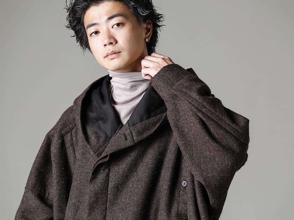 JAN JAN VAN ESSCHE-ヤンヤンヴァンエシュ 22-23AW(秋冬) 西洋服の要素が色濃くなったJJVE 22-23AWコレクション  - PARKA#10-Natural-Brown-パーカー#10 ナチュラル ブラウン ヴィンテージ ウール ツイル - TEE#65-ティー #65 ライラック コットン/カシミヤ リブ 2-001