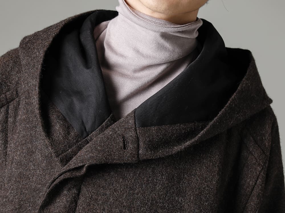 JAN JAN VAN ESSCHE-ヤンヤンヴァンエシュ 22-23AW(秋冬) 西洋服の要素が色濃くなったJJVE 22-23AWコレクション  - PARKA#10-Natural-Brown-パーカー#10 ナチュラル ブラウン ヴィンテージ ウール ツイル - TEE#65-ティー #65 ライラック コットン/カシミヤ リブ 2-002