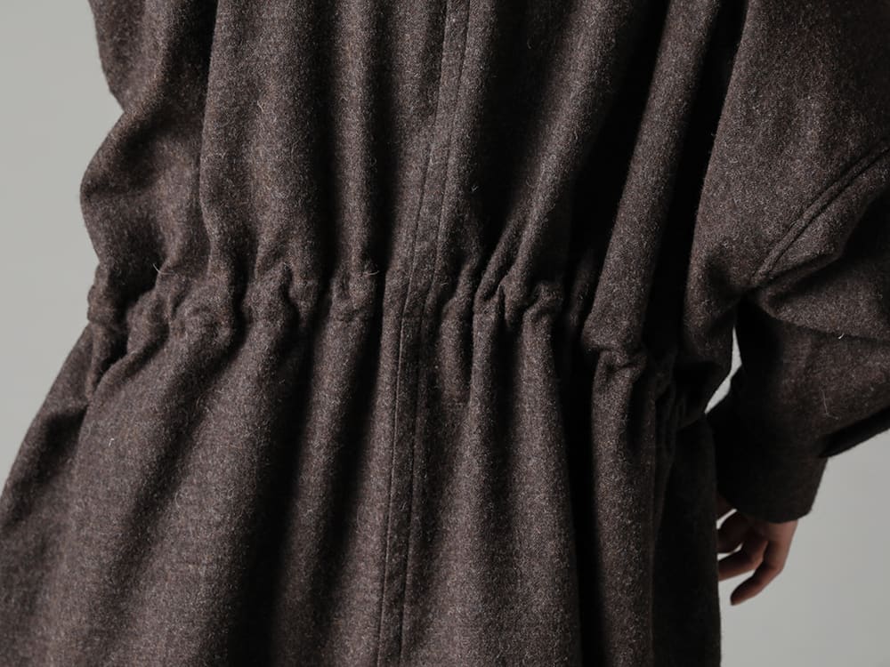 JAN JAN VAN ESSCHE-ヤンヤンヴァンエシュ 22-23AW(秋冬) 西洋服の要素が色濃くなったJJVE 22-23AWコレクション  - PARKA#10-Natural-Brown-パーカー#10 ナチュラル ブラウン ヴィンテージ ウール ツイル - TEE#65-ティー #65 ライラック コットン/カシミヤ リブ 2-006