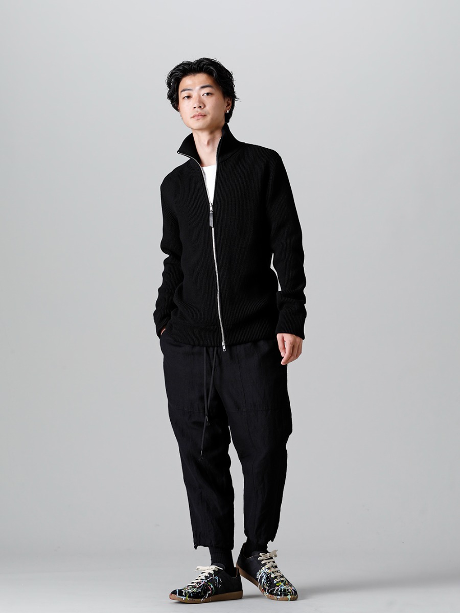 Maison Margiela -  メゾン マルジェラ 22-23AW スタイリング - Maison Margiela × The Viridi-anne MIXコーディネイト！ 見出し1 - SI1HA0013-Driver's Zip Up Knit Black - L19-Ragran Cutsew White - S57WS0240-Replica Painter Black