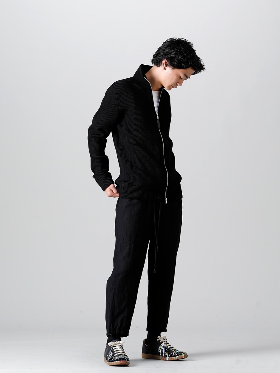Maison Margiela -  メゾン マルジェラ 22-23AW スタイリング 見出し1 - SI1HA0013-Driver's Zip Up Knit Black - VI-3512-04-Wool / Linen Easy Pants - S57WS0240-Replica Painter Black 1-001