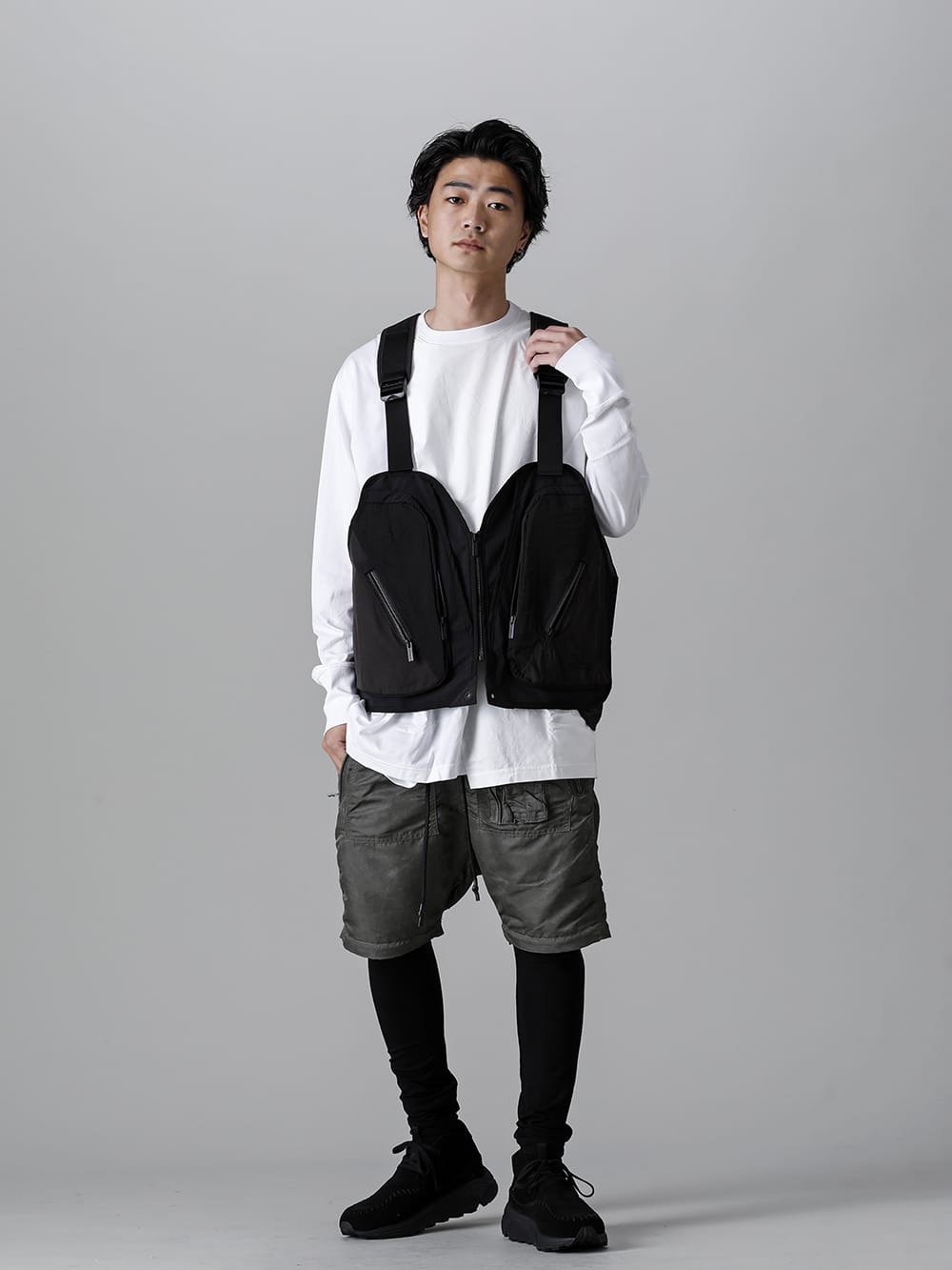 White Mountaineering キャンピングベスト レギンススタイル 