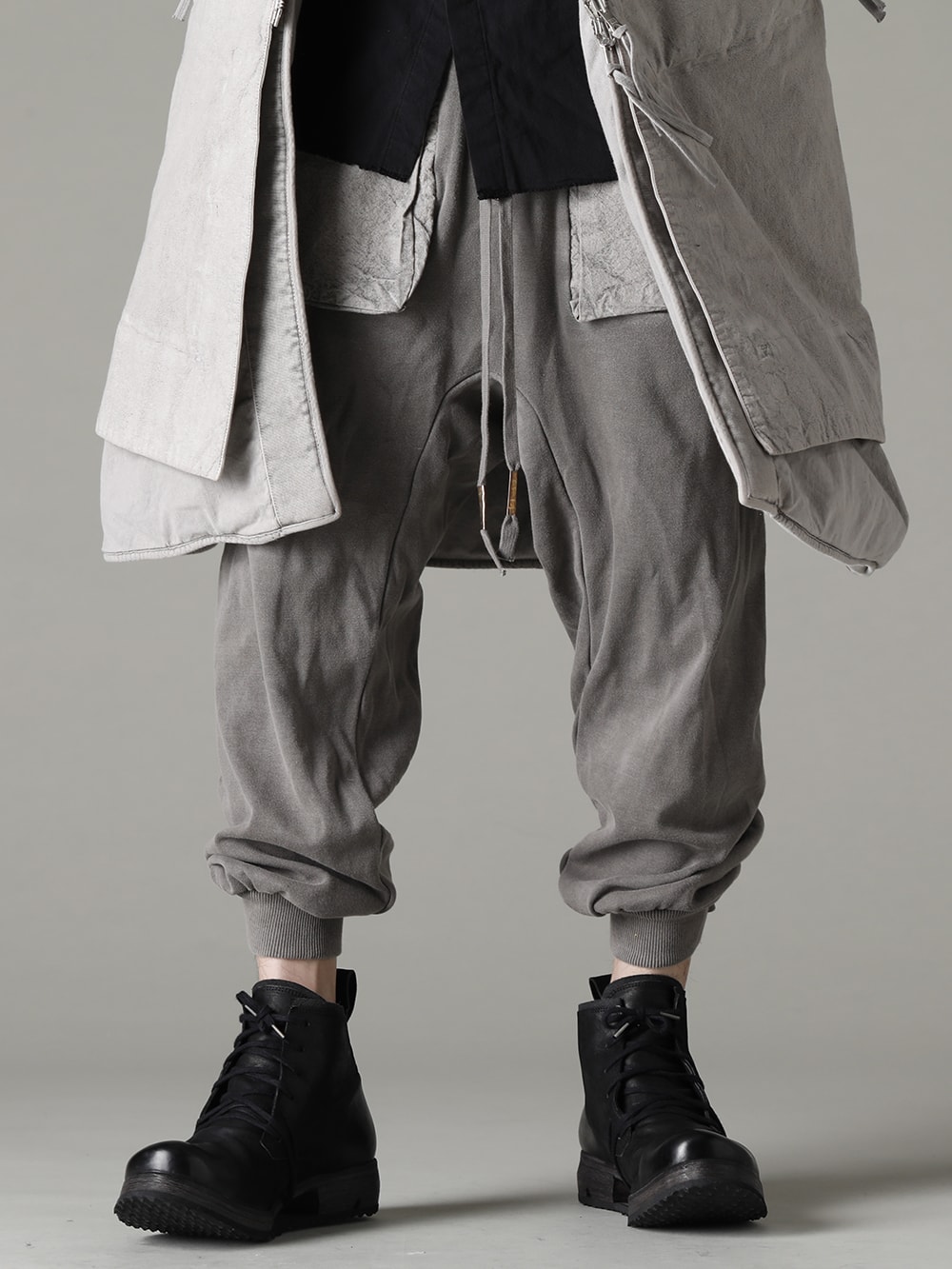 Boris Bidjan Saberi(ボリス ビジャン サベリ) 22-23AW(秋冬) おすすめしたいP18.1とBOOT4の組み合わせ - P18.1-F0409C P18.1 F0409C BOOT4-LEATHER ブーツ4 レザー 5-001