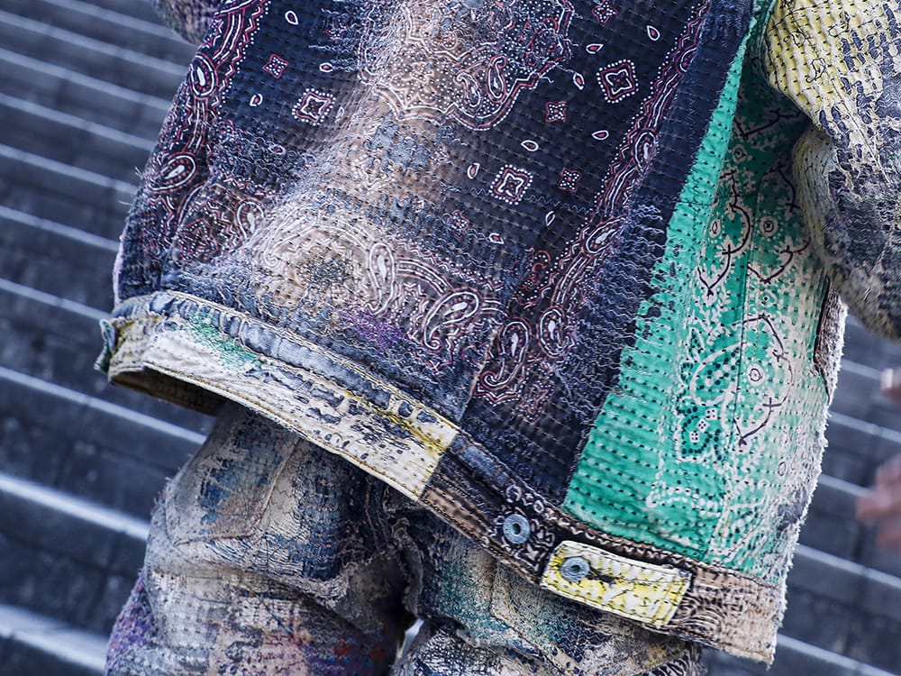 プロレタ リ アート 2022-23AW - 貴重なヴィンテージジャケットの2ndタイプを使用し現代のファッションにアップサイクルされたデニムジャケット。 - UROBOROS-DENIM-JACKET-MULCH-XL-22-23AW(デニムジャケット 2nd タイプ ビーズ付き) - 2-007