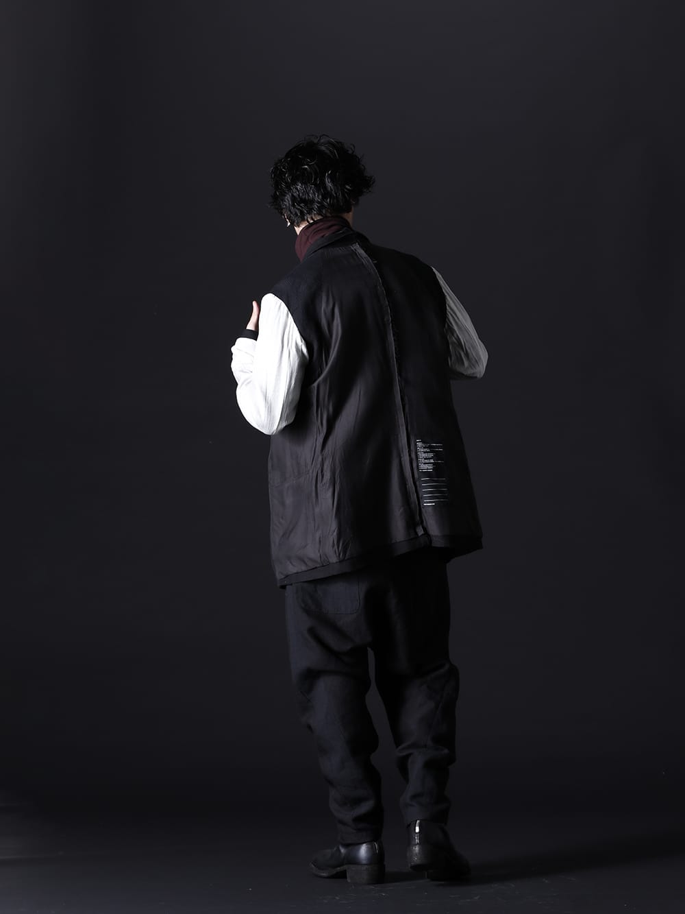 ヌード マサヒコマルヤマ / ガラアーベント / グイディ / パトリック ステファン 2022-23AW - 季節感を感じるテーラードスタイルに変化を - NU-1651(リバーシブル オーバーサイズ ジャケット) 87320705-Bordeaux-22AW(2/48 ミルドウオッシャブル天竺 タートルネックプルオーバー ボルドー) NU-1652(ドロップクロッチ 2タックパンツ) 788Z_H(バックジップブーツ ダブルソール - ホース フルグレイン レザー) 204ABG03(マイクロ アトリエバッグ ホースハイドレザー S2) - 1-006