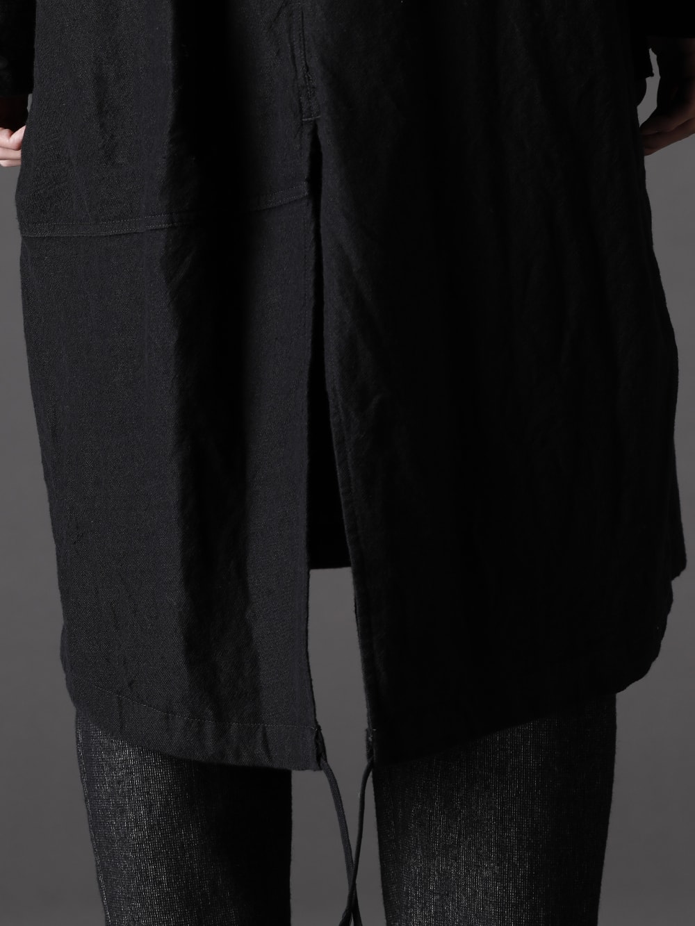  The Viridi-anne(ザ ヴィリジアン) 22-23AW(秋冬) 男臭さが漂うデザインに程よく落ち着きを与えるリネン素材の表情  - VI-3510-06 ウール/リネン コート  2-005