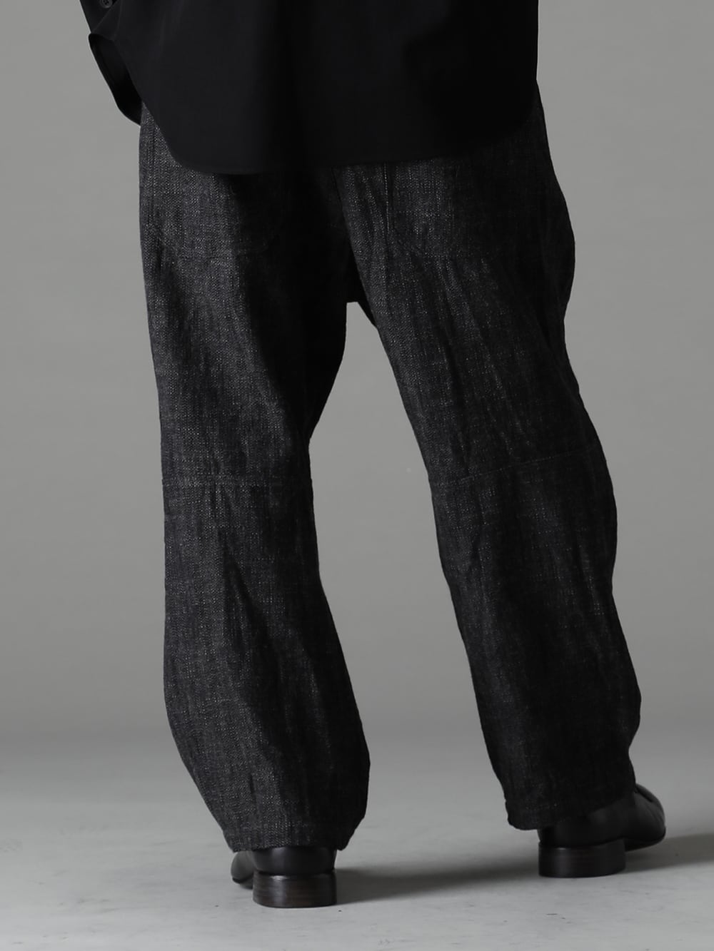 Forme d`expression (フォルムデエクスプレッション) 22-23AW(秋冬) 拘りの素材がユニークな世界観を演出  - UP026-354G バギー 5 ポケット パンツ - Derby-W-Hidden-Laces-Kangaroo-Black W. ヒドゥン レース ダービーシューズ カンガルー ブラック 2-001