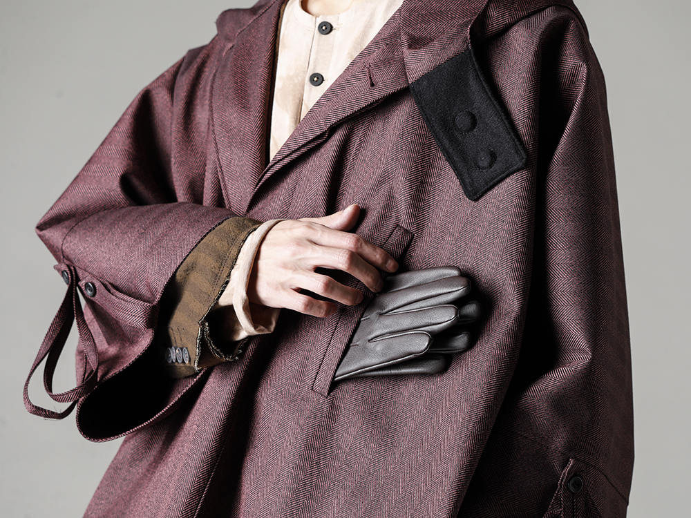 Norwegian Rain-Norwegian Rain 22-23AW (Fall/Winter) Coat and Leather Gloves for Both Business and Casual Use - Raincho-Unisex-Herringbone-Bordeaux-Raincho-Unisex-Bordeaux - 0M2230919- Ultra Lightweight 2-Button Blazer - 0M2230201-Iron-Coral-Asymmetric Long Sleeve Tee Iron Coral - 15-1100-Brown-Elton Unlined Touchscreen Leather Gloves Brown 2-005