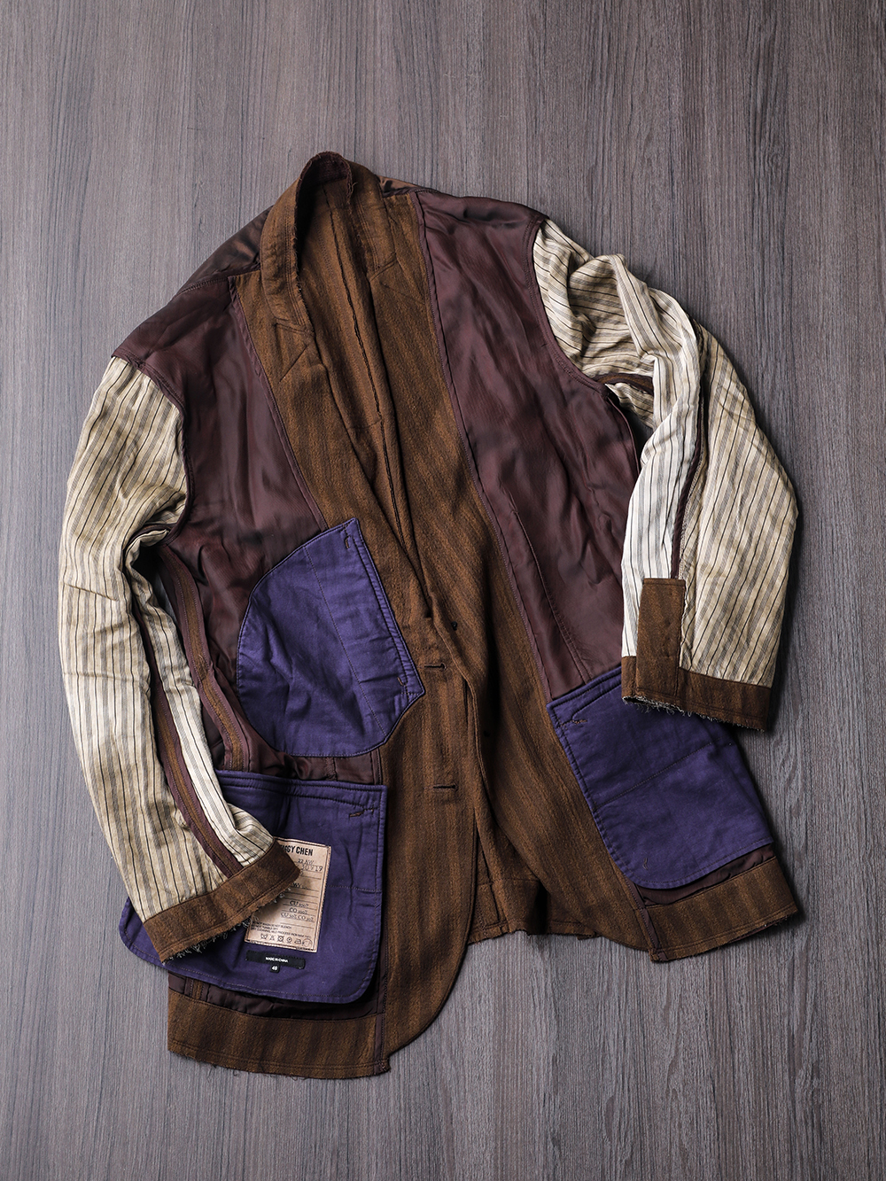 Norwegian Rain 22-23AW(Autumn/Winter) Wool jacket with unique tailoring like a spring/summer jacket - 0M2230919-Ultra lightweight 2 button blazer - 0M2230201-Iron-Coral-Asymmetric Long Sleeve Tee Iron-Coral 3-005