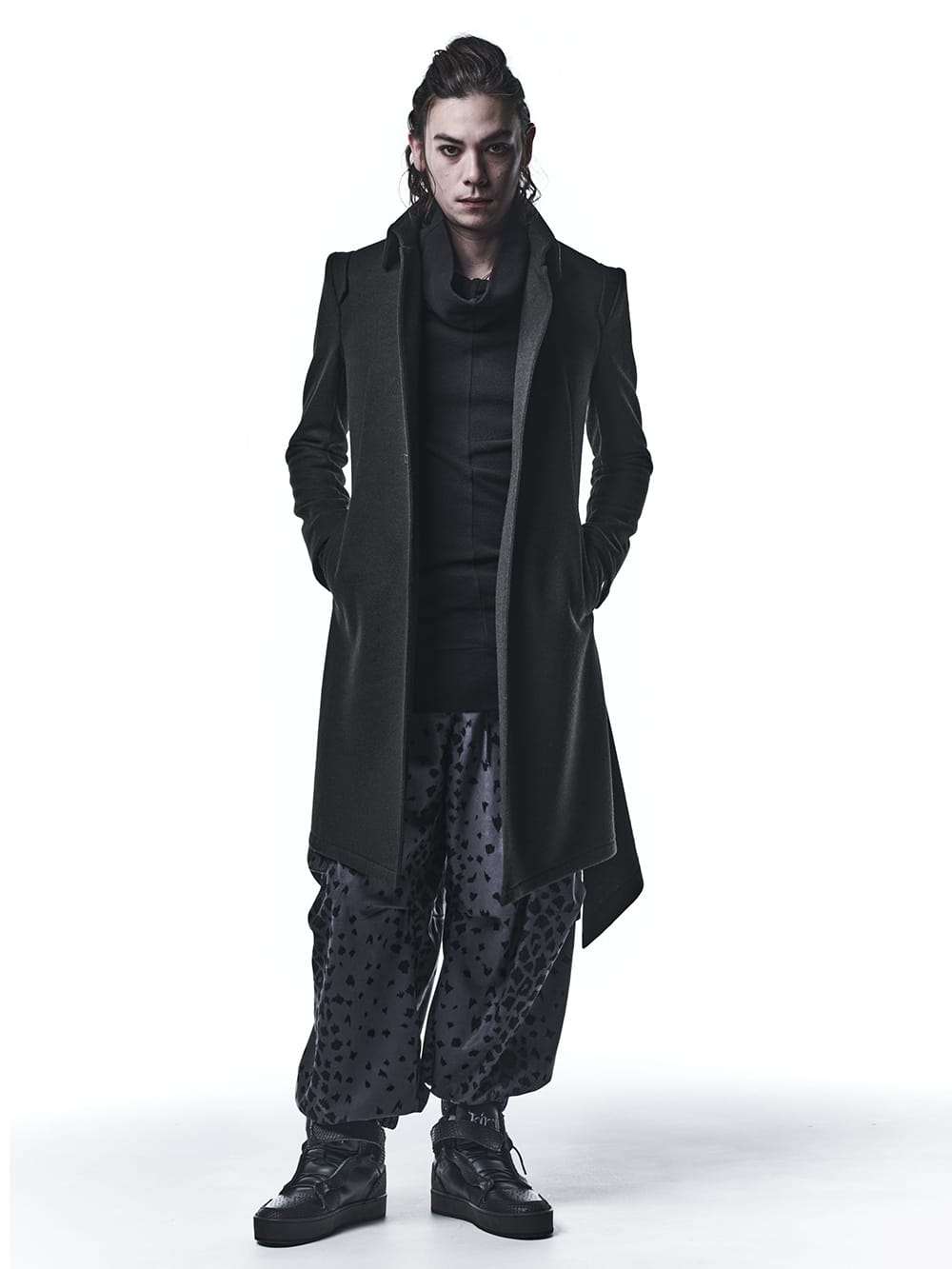 キリュウキリュウ 2022-23AW - kiryuyrik(キリュウキリュウ) 2022-23AWコレクションより第4弾目が到着！店頭・通販共に販売中！ - KO-HT19-060(スムースブラッシュ ルーズ ハイネック) - 1-009