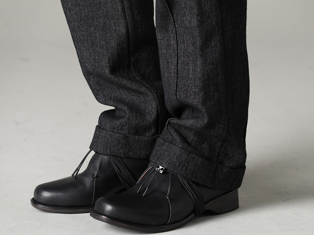 DEVOA(デヴォア) 22-23AW(秋冬)  クラシックな雰囲気を醸し出す王道のセットアップスタイル - PTN-SHK スケーター パンツ シェットランド ウール / リネン FW-CTN レザー シューズ GUIDI カーフ 1-003