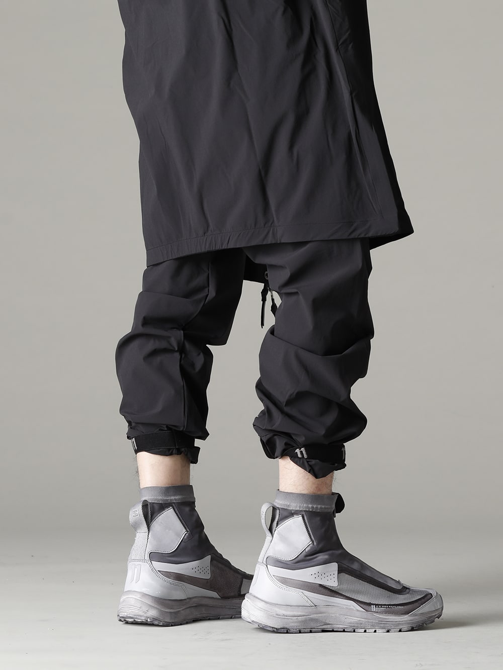 11 BY BORIS BIDJAN SABERI 22-23AW Roll-up and sneaker combination for an urban feel - P22-F1343-Black P22 F1343 Black BAMBA2-HIGH-11XS-WH-WH-WH-LIGHT-GREY BAMBA2 HIGH 11XS WH/WH/WH LIGHT GREY 3-002