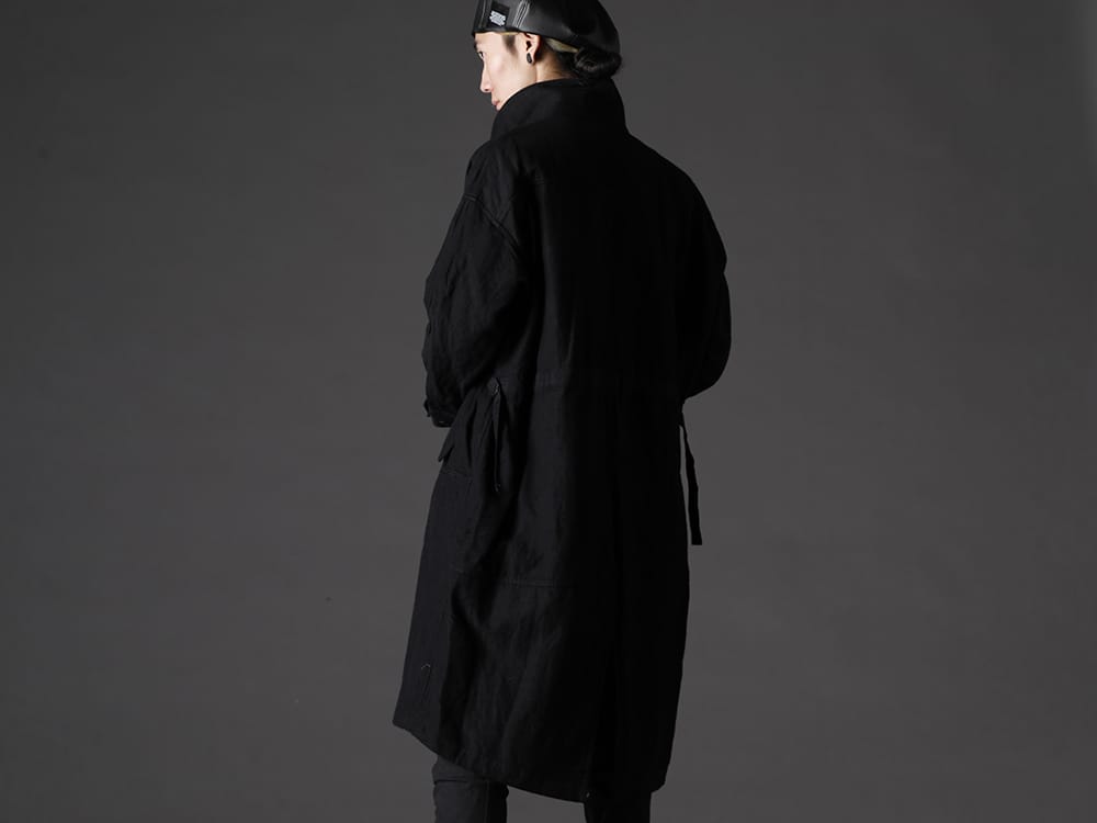 ザ ヴィリディアン / ユリウス 2022-23AW - 男らしさもありながら、程良く落ち着きのある素材を使用した今季注目のコート - VI-3510-06(ウール/リネン コート) 807ACU2(シンセティックレザー プレザー ベレー帽) - 2-003