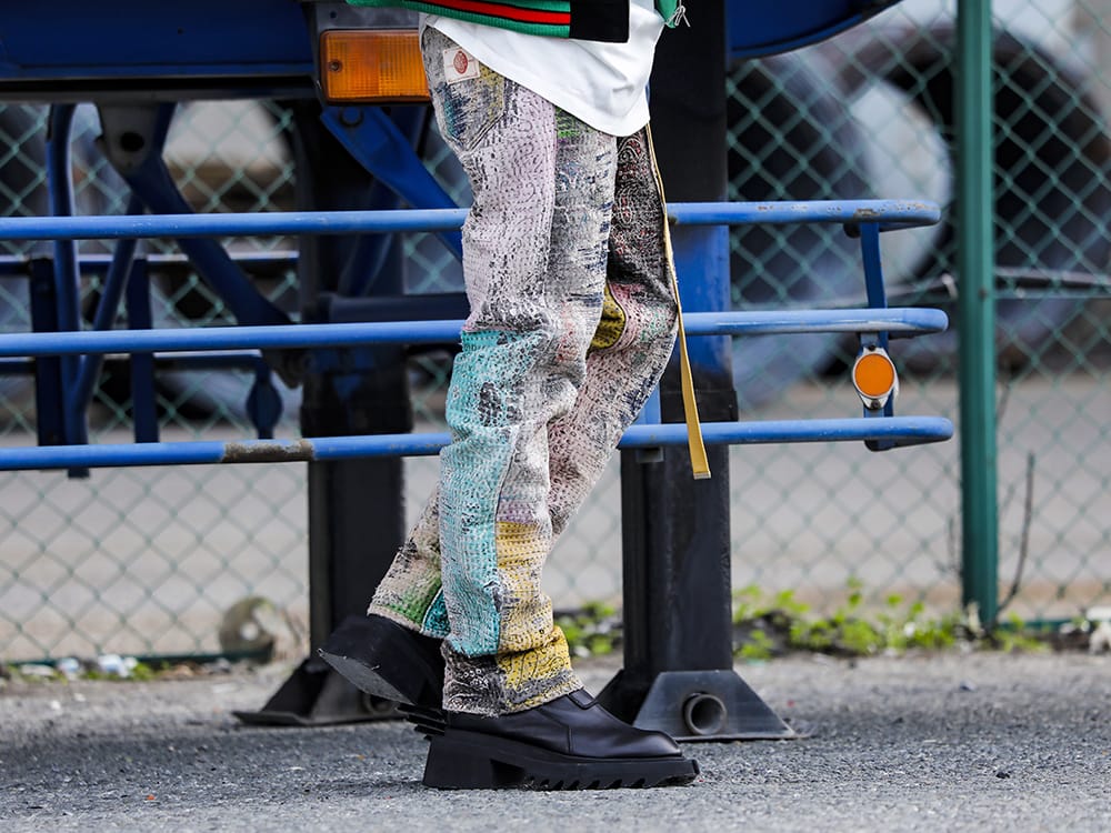 プロレタ リ アート / ユリウス 2022-23AW - 圧倒的な加工により作り出されたこだわりの1本 - UROBOROS-DENIM-JEANS-MULCH-32-22-23AW(BORO デニムパンツ ビーズ付き) 797FWM1(カウレザー サイド ジップアップ ブーツ) 807ACU1-Yellow(カウスキン/ナイロン タイプベルト イエロー) - 3-002