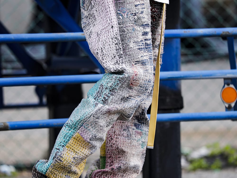 プロレタ リ アート / ユリウス 2022-23AW - 圧倒的な加工により作り出されたこだわりの1本 - UROBOROS-DENIM-JEANS-MULCH-32-22-23AW(BORO デニムパンツ ビーズ付き) 807ACU1-Yellow(カウスキン/ナイロン タイプベルト イエロー) - 3-005