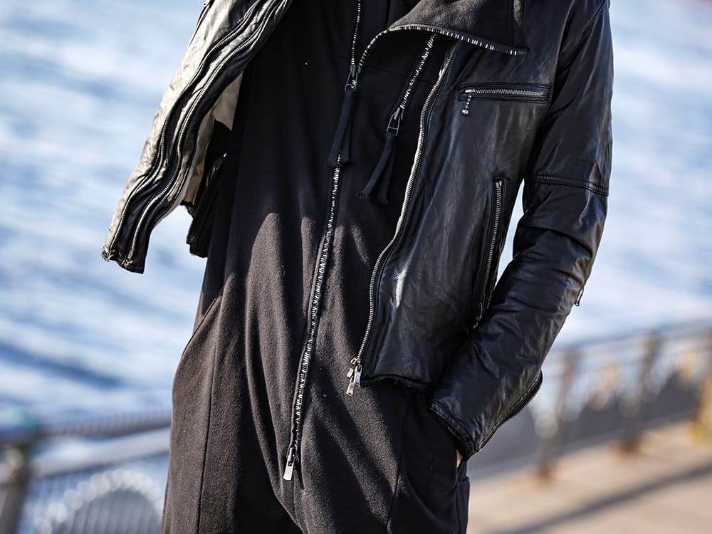 ザ ヴィリディアン / ディーハイゲン 2022-23AW - ブランドらしさを感じるディテールのオールインワン - VI-3504-06-Black(ゴートレザー ジャケット ブラック) ST107-0922A(ヘビーコットンジャージダブルジップフーデッド オールインワン) - 3-002