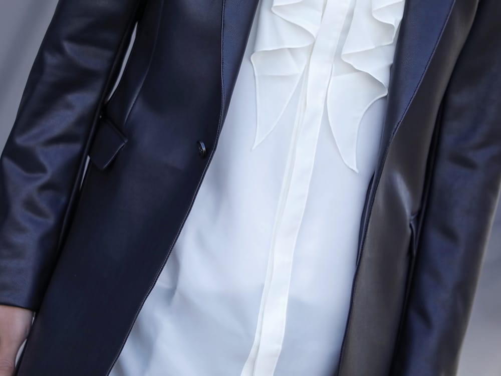 GalaabenD 2022-23AW - Long jacket with a texture similar to real leather - 87524205(4WAY Stretch ECO Leather Narrow Peaked Lapel Long Jacket) 87524101-offwhite(Drape Faille Ruffle Shirt Off White) - 2-007