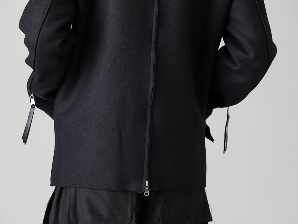 ASKYY - アスキー 2022-23AW ZIPのギミックを生かした仕様がユニークな他ブランドには無いボンバージャケット！  - M6-Black シグネチャー ボンバー ジャケット Black - VI-3545-01-Black 刺繍天竺長袖Tシャツ ブラック 2-005