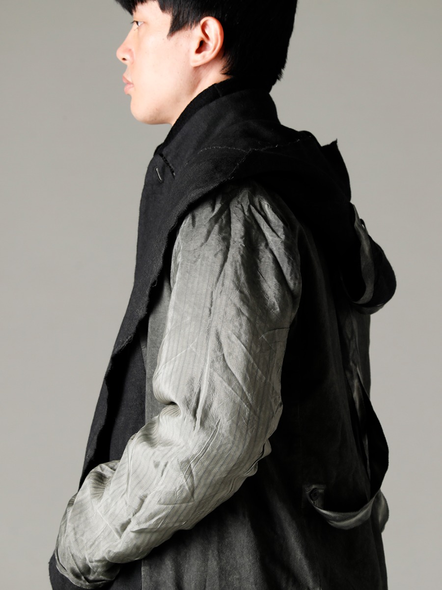 masnada 22-23AW  The brand's most popular military design is on the cover of the official site. - M2920 Reversible Parka 1-003