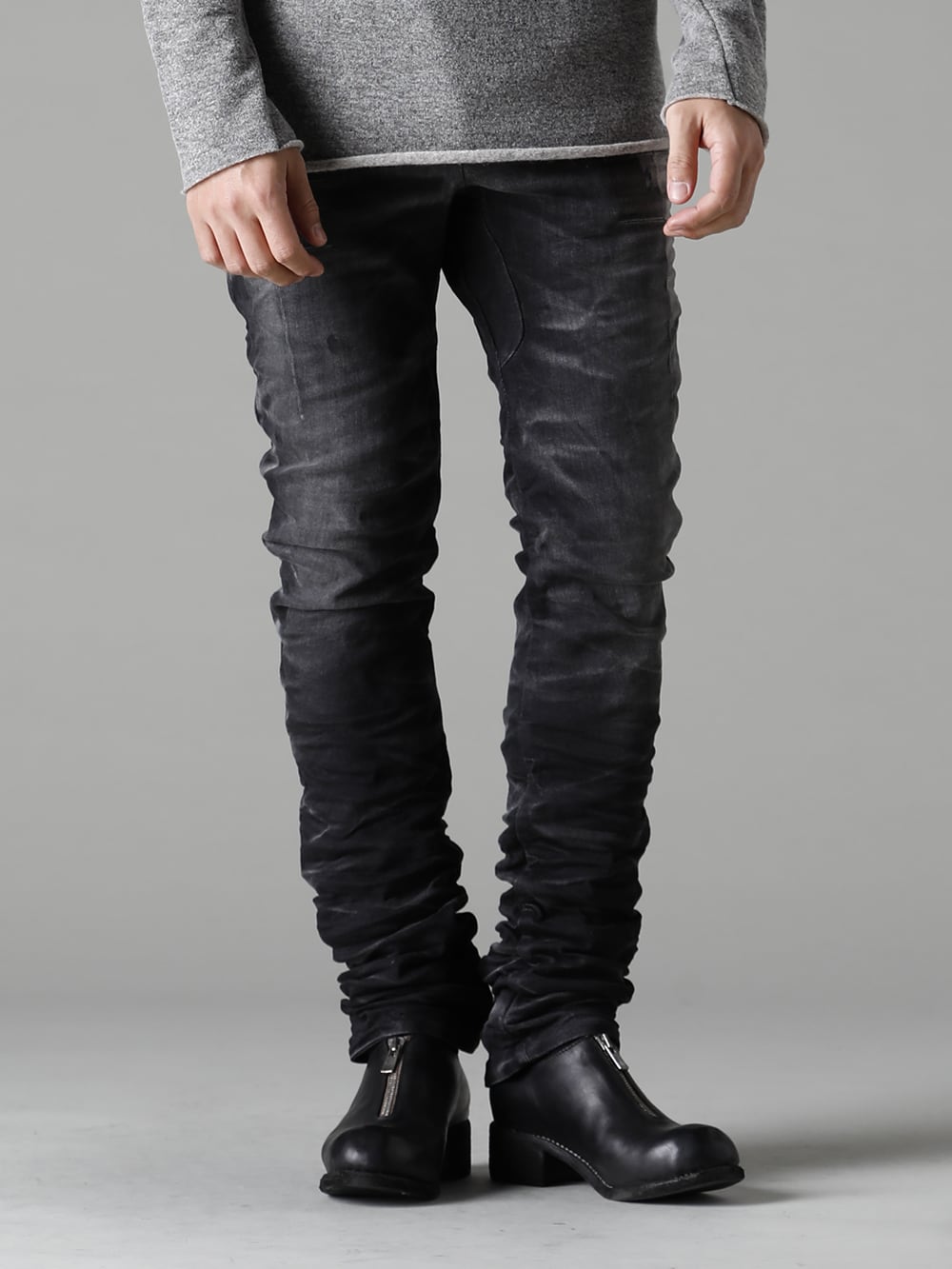 Forme D’expression 22-23AW  - A versatile item that can be worn with other items that give different impressions P13-TF-F1603K-BLACK-DENIM P13. TF F1603K BLACK DENIM - PL0FZ Orthopaedic Decollete Shoes Double Sole Horse Full Grain - PL0FZ 3-001