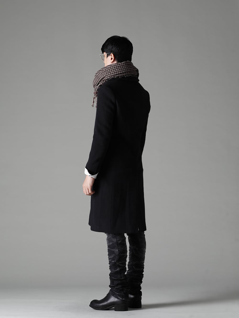 Forme D’expression 22-23AW A versatile item that can be worn with other items that give different impressions - UC028-GTTB Minimal SB Coat - TTC-wmpl-Grey-Beige Italy MAPEL Wool Knit Bottle Neck Grey - Beige - P13-TF-F1603K-BLACK-DENIM P13. TF F1603K BLACK DENIM - PL0FZ Orthopaedic Decollete Shoes Double Sole Horse Full Grain - PL0FZ - HX100-PLLW Poll Scarf 3-005