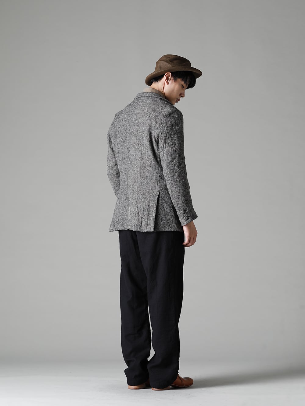 NOUSAN(ノウザン) 22-23AW(秋冬)  約100年前のクラシックなデザイン - johann-c-wool セミピーク ラペル 2ボタン ジャケット - Shirt-a-Tamamushi 玉虫 シャツ - Farmers-Trousers-Wool-Black ファーマーズ トラウザー ウール ブラック - Derby-W-Hidden-Laces- Kangaroo-Natural W. ヒドゥン レース ダービーシューズ カンガルー ナチュラル - RH-MOS-005-Brown メランジ イージリーバーン ラビット ファー フェルト ハット MEL EB 1-003