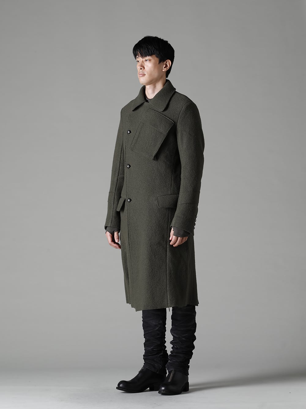 masnada(マスナダ) 22-23AW(秋冬)  実用性とデザイン性の融合 - M2936 ギャリソン ポケット コート - M2973 アイコニック バウンド トップ - P13-TF-F1603K-BLACK-DENIM P13. TF F1603K BLACK DENIM - PL0FZ オーソピーディック デコルテ シューズ ダブルソール ホース フルグレイン - PL0FZ 1-001