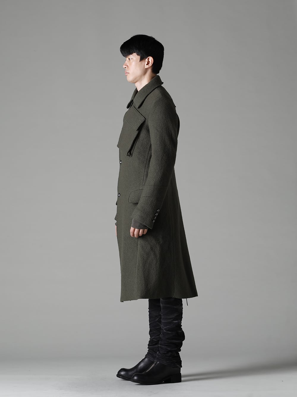 masnada(マスナダ) 22-23AW(秋冬)  実用性とデザイン性の融合 - M2936 ギャリソン ポケット コート - M2973 アイコニック バウンド トップ - P13-TF-F1603K-BLACK-DENIM P13. TF F1603K BLACK DENIM - PL0FZ オーソピーディック デコルテ シューズ ダブルソール ホース フルグレイン - PL0FZ 1-002