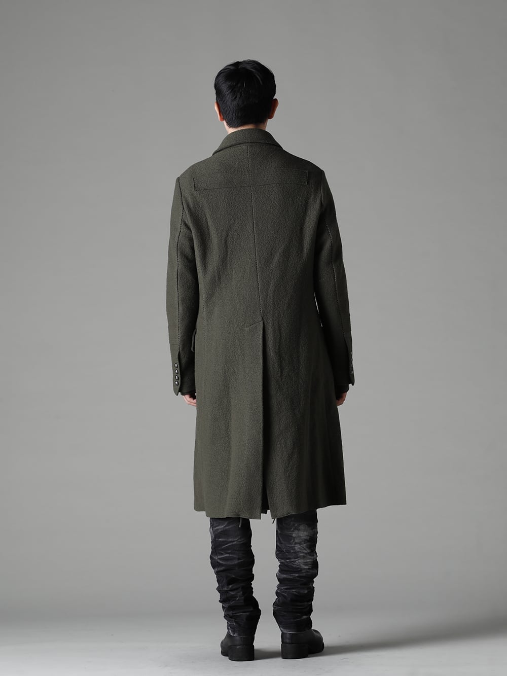 masnada(マスナダ) 22-23AW(秋冬)  実用性とデザイン性の融合 - M2936 ギャリソン ポケット コート - M2973 アイコニック バウンド トップ - P13-TF-F1603K-BLACK-DENIM P13. TF F1603K BLACK DENIM - PL0FZ オーソピーディック デコルテ シューズ ダブルソール ホース フルグレイン - PL0FZ 1-003