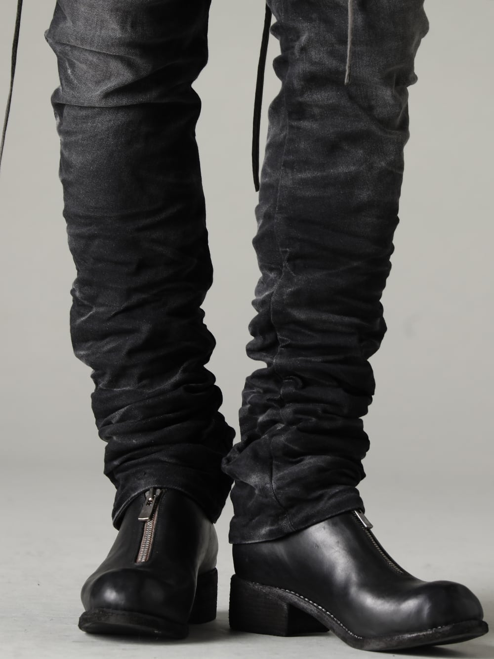 masnada(マスナダ) 22-23AW(秋冬) コンセプトを意識して構築 - P13-TF-F1603K-BLACK-DENIM P13. TF F1603K BLACK DENIM - PL0FZ オーソピーディック デコルテ シューズ ダブルソール ホース フルグレイン - PL0FZ 3-005