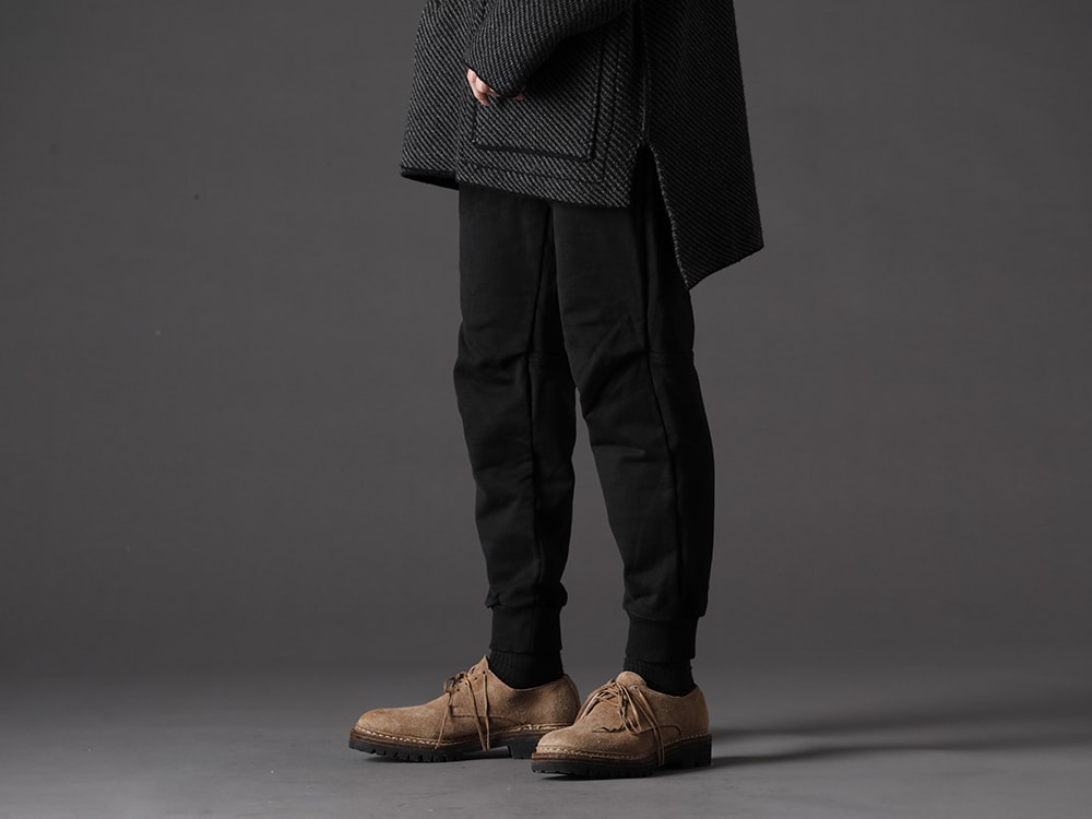 The Viridi-anne 22-23AW Silhouettes that are easy to balance with this season's outerwear - VI-3540-04Cotton brushed lining Jogger pants Classic Derby Sole Rubber Norwegian Process - Horse Full Grain Leather - 792V_N CO93T 3-002