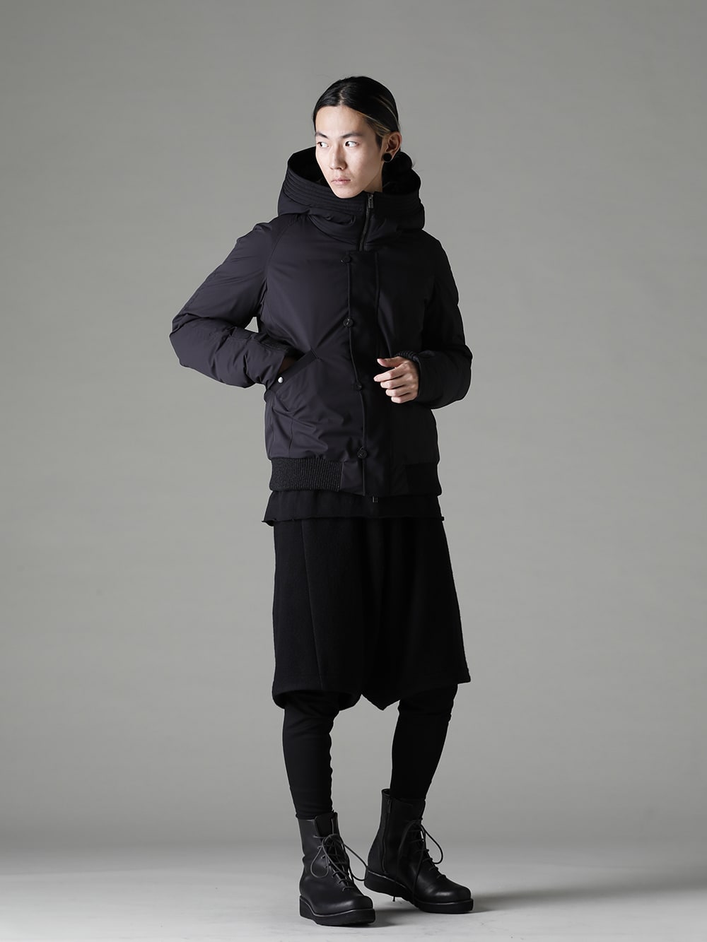 DEVOA 22-23AW JKH-FPD Goose down jacket CSC-WT3-Black Long sleeve cotton jersey Black PTN-USL Layered pants hybrid wool / silk tweed FW-LMM Leather boots