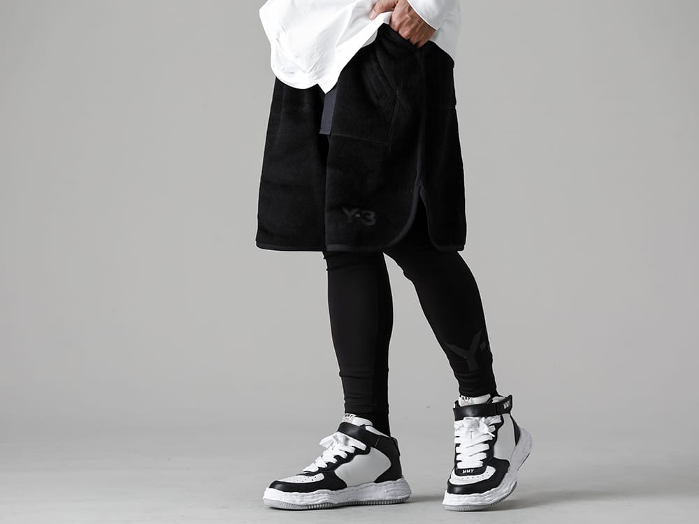 Maison MIHARAYASUHIRO 2022-23AW - Wayne High - Original sole leather high-top sneakers BLK/WHT x Y -3 layered pants style!  - HN1971-M LEOPARD FLEECE SHORTS - HF8983-W CLASSIC TIGHTS - A08FW705--WAYNE high- Original sole leather High-Top sneakers Black / White 2-001