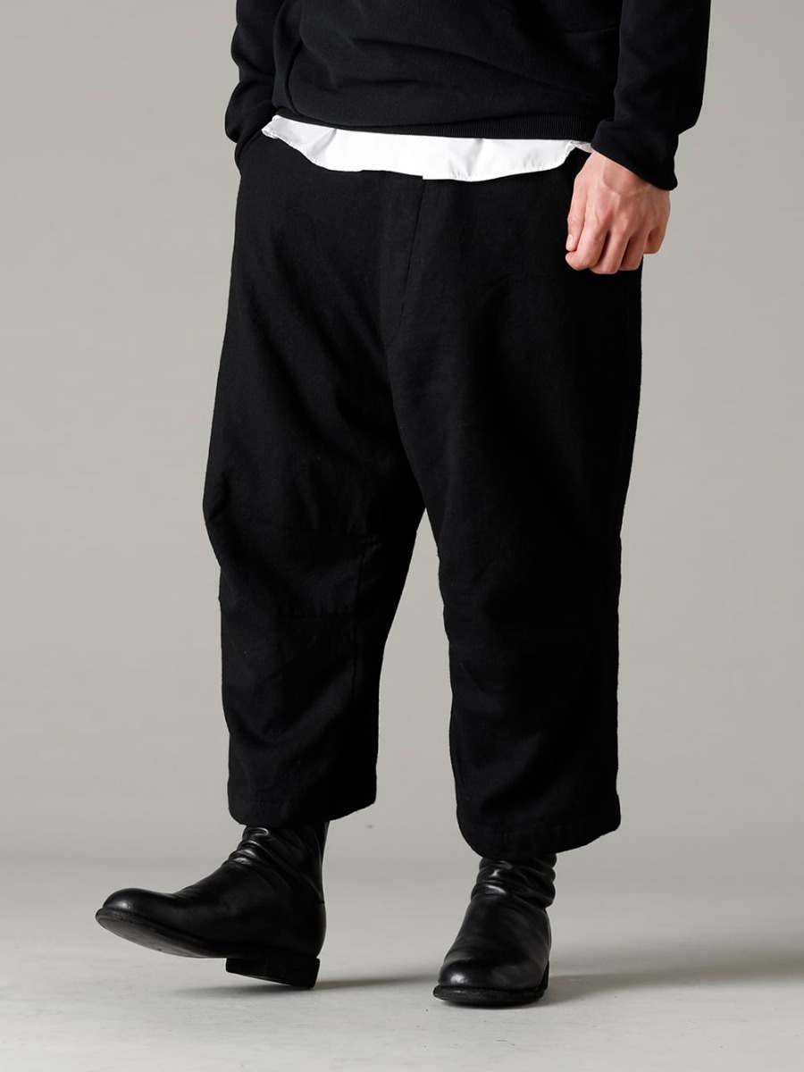 GARMENT REPRODUCTION OF WORKERS(ガーメント リプロダクション オブ ワーカース) 22-23AW(秋冬) ニーダーツを施した「く」の字型に湾曲したシルエット - Arthur-Pants-Wool-Black アーサー パンツ ウール ブラック - 788Z_H バックジップブーツ ダブルソール - ホース フルグレイン レザー 3-001