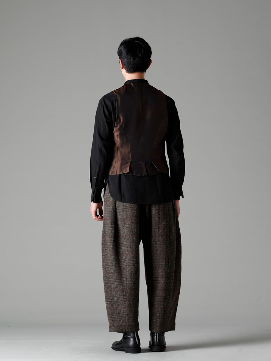 ZIGGY CHEN 22-23AW  Waistcoats that set the direction of fashion. - 0M2230103 Double Breasted Stripe Waistcoat - 0M2230709 Mandarin Collar Pocket Shirt - 0M2230532 Front Pleats Dropped Crotch Trousers - 788Z_H Back Zip Boots Double Sole - Horse Full Grain Leather 1-003