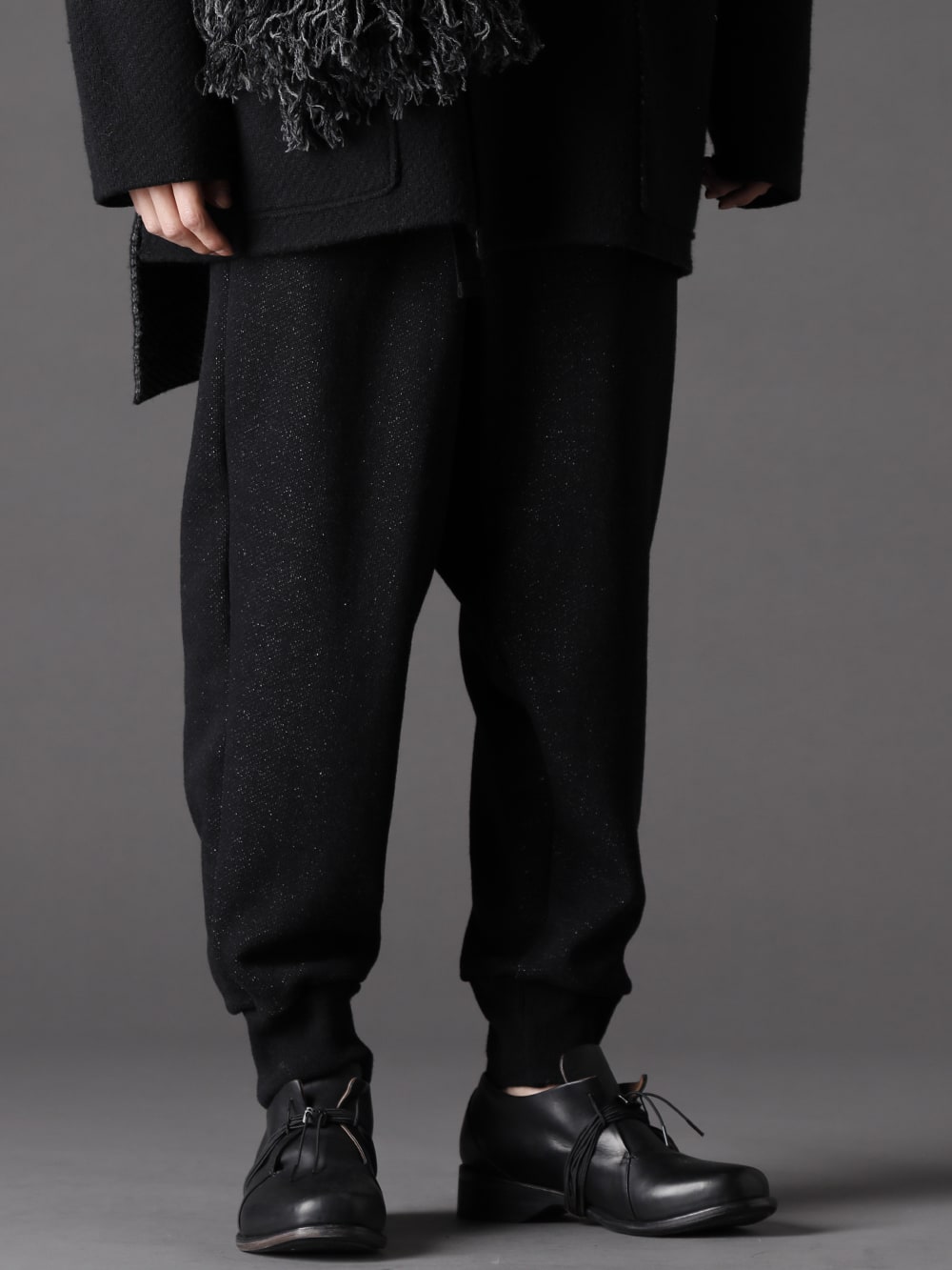 The Viridi-anne 22-23AW With shorts that dare to be a little playful. - Drop Crotch Pants FW-CTN Leather shoes GUIDI calf 3-001