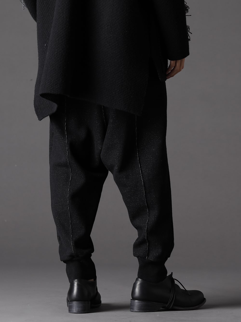 The Viridi-anne 22-23AW With shorts that dare to be a little playful. - Drop Crotch Pants FW-CTN Leather shoes GUIDI calf 3-002