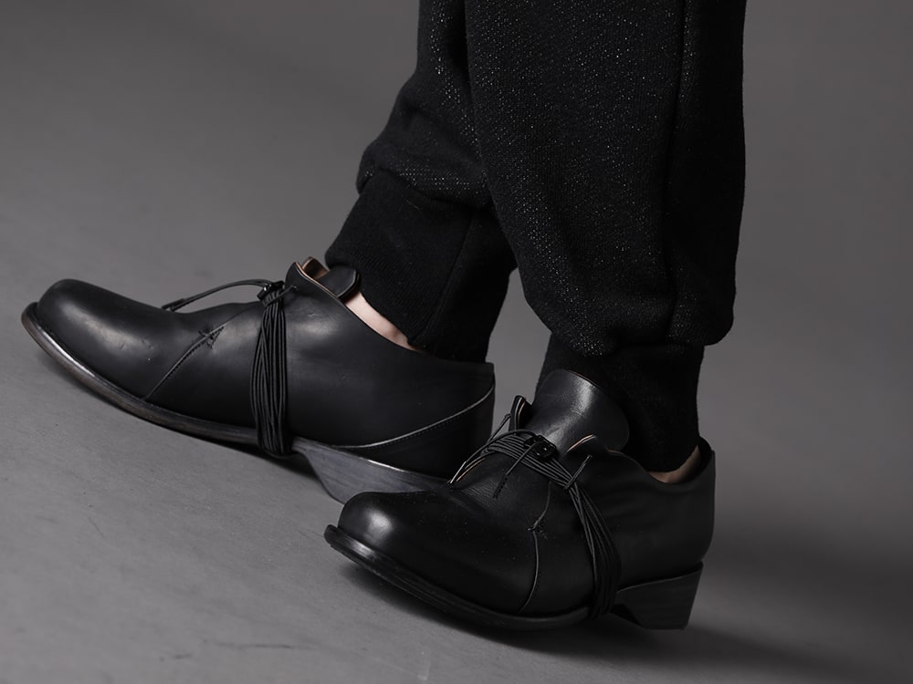 The Viridi-anne 22-23AW With shorts that dare to be a little playful. - Drop Crotch Pants FW-CTN Leather shoes GUIDI calf 3-004