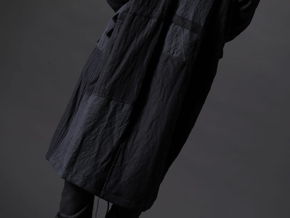 The Viridi-anne 2022-23AW Three types of wool/linen twill combined with black as the base color  - VI-3515-06 - Wool / Linen Combination Coat 2-003