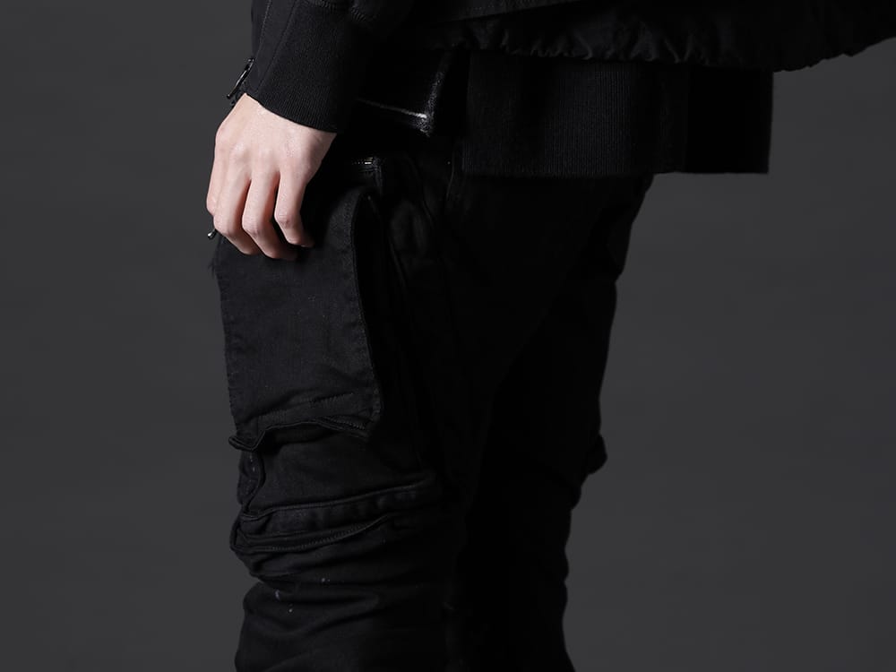 ユリウス 2022-23AW - ブランドが得意とする不動の人気アイテム - 807PAM6-BK(10.5oz ストレッチデニム ダメージペイント カーゴスキニーデニム) - 3-005
