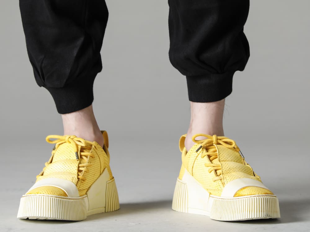 BORIS BIDJAN SABERI-Boris Bidjan Saberi 22-23AW(autumn and winter) Styling - P18 wearing style Standard sweatpants to complement the shoes P18 124-P18.1-P18.1 F0409C - BAMBA2.1-PERFORATED-LEATHER- WHITE-SOLE - Bamba 2.1 Perforated Leather / White Sole 3-004