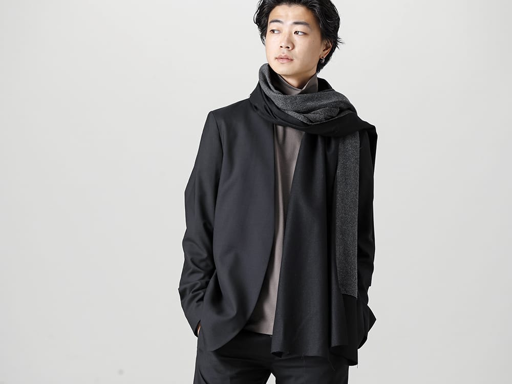 Maison Margiela 2022-23AW This jacket has a minimal design with no collar or buttons. With no lapels, buttons or pockets, this minimal jacket is a versatile piece that goes with any pants! -  S50BN0447 - Minimal Jacket - VI-3542-01-Brown-Gray - Nylon Spandex Jersey Turtleneck L/S Brown Gray - 222ASF04 Graymix - Jersey scarf